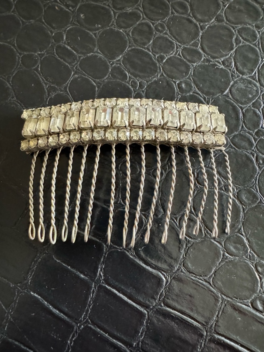 Vintage Silver Rhinestone/Crystal Hair Comb Set - Picture 2 of 6